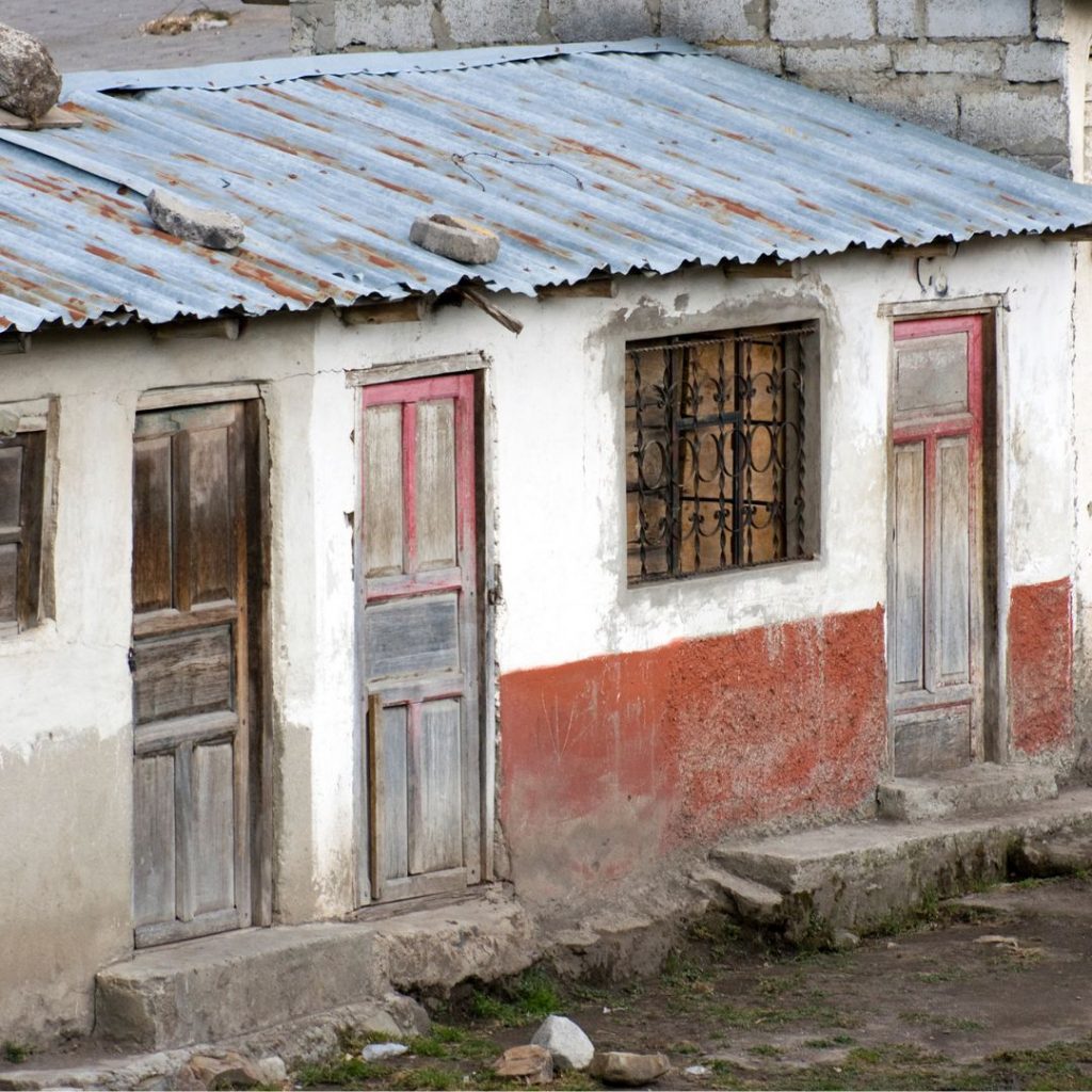 Strategies For Selling A House In Poor Condition - old house