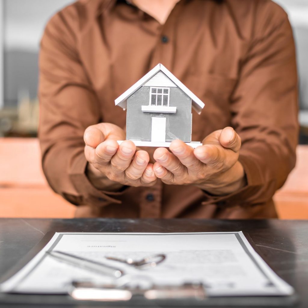 Are There Any Fees Or Costs Associated With Selling To A Cash Homebuyer - selling a house